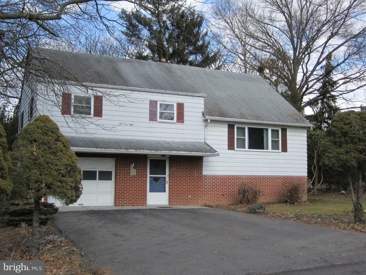Property Photo:  248 Green Street  PA 17032 