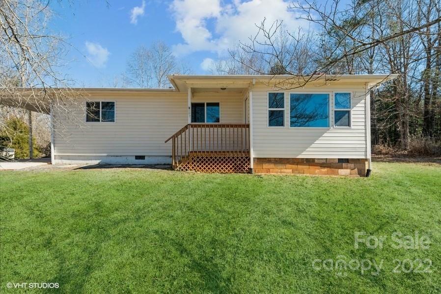 Property Photo:  6622 Mountain Grove Road  NC 28602 