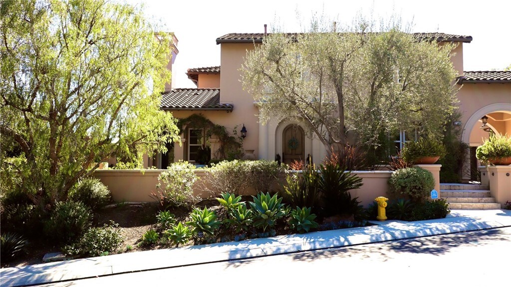 Property Photo: 27502 Paseo Boveda CA 92675