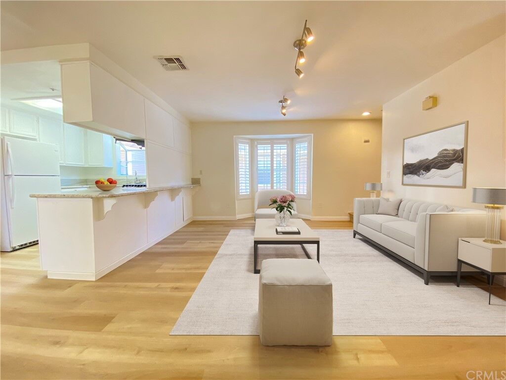 Property Photo: 329 Genoa Street C CA 91016