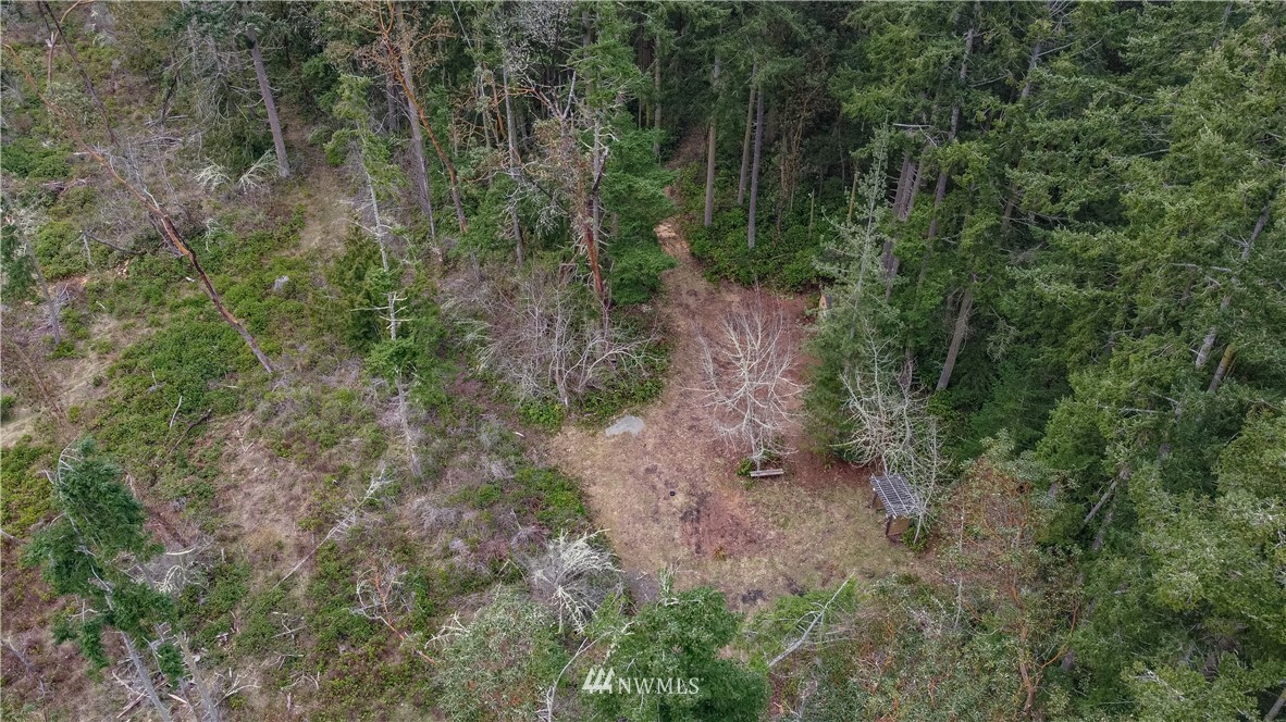Property Photo: 1405 Schwartz WA 98358