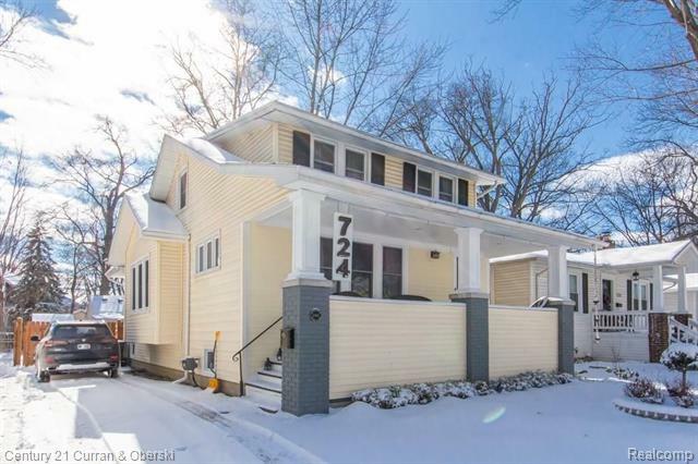 Property Photo:  724 Gardenia Avenue  MI 48067 