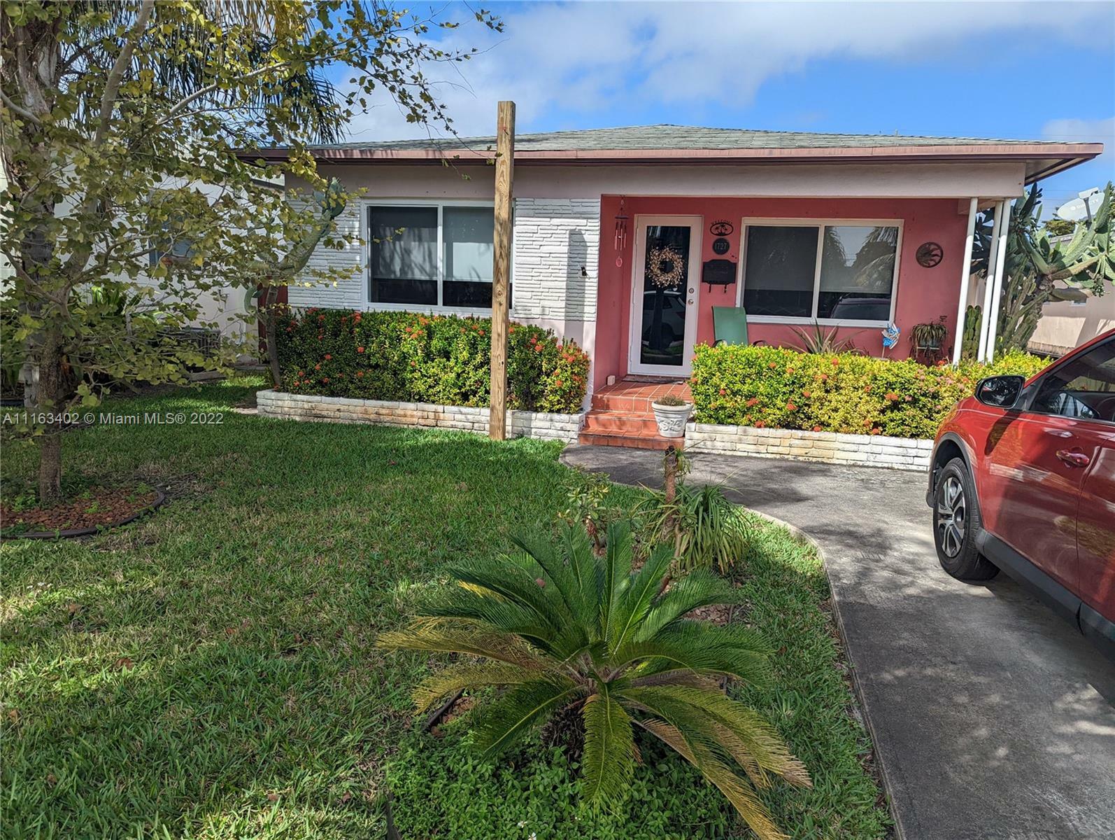 Property Photo:  1727 Plunkett St  FL 33020 