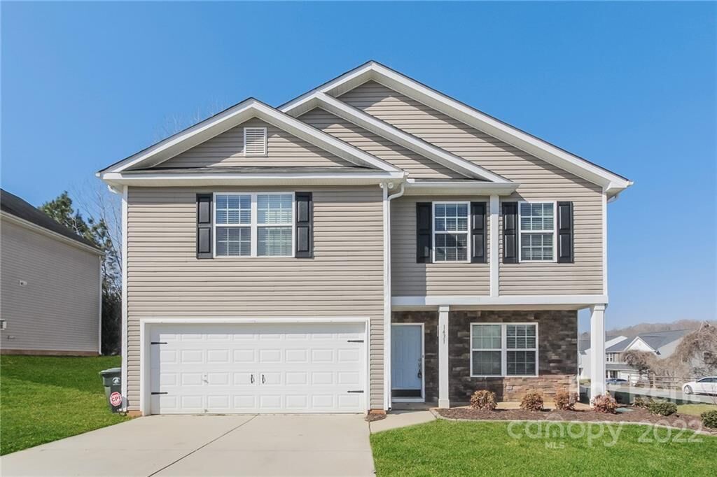 Property Photo:  1431 River Run Road  NC 28098 
