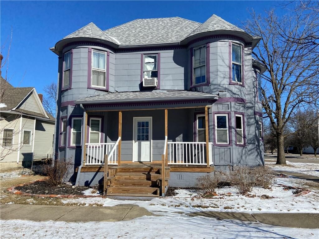 Property Photo:  1400 Champaign Avenue  IL 61938 