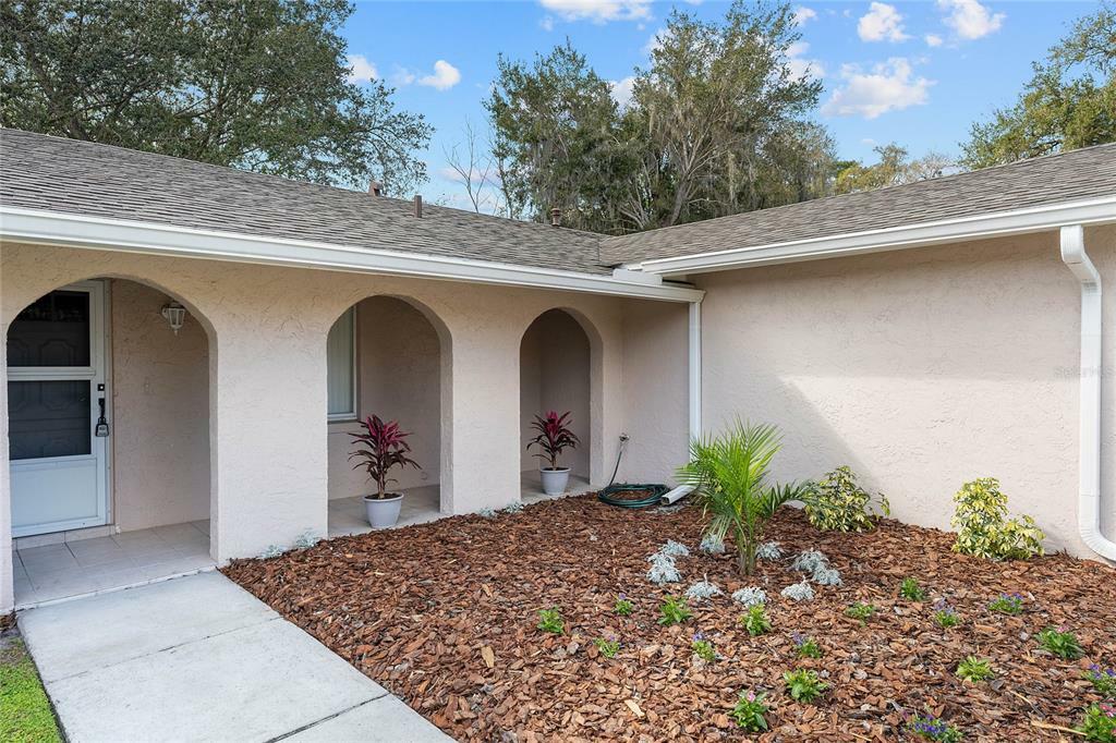Property Photo: 116 S Moss Road FL 32708