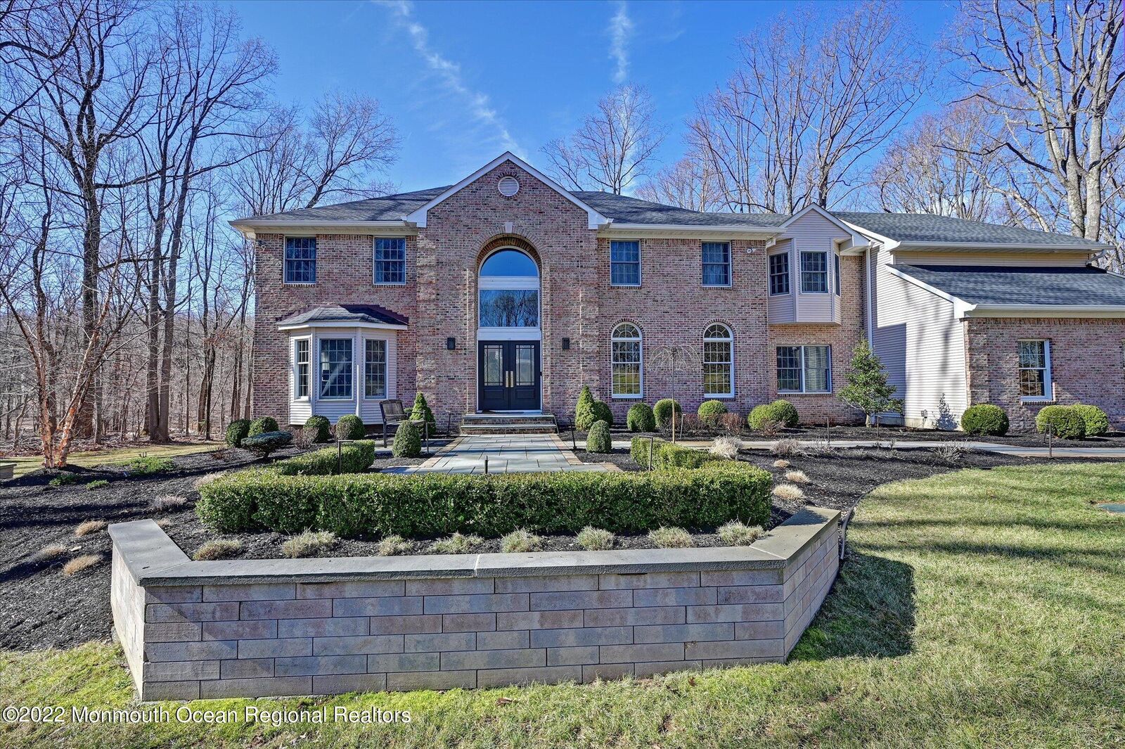 Property Photo:  8 Elm Court  NJ 08535 