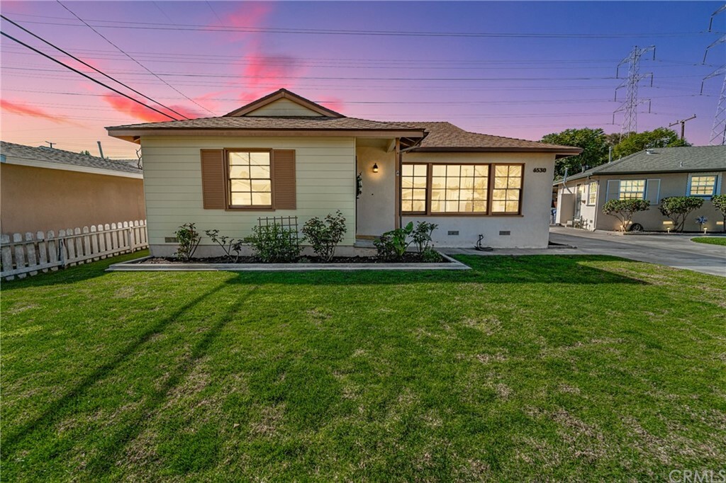 Property Photo: 6530 Dashwood Street CA 90713
