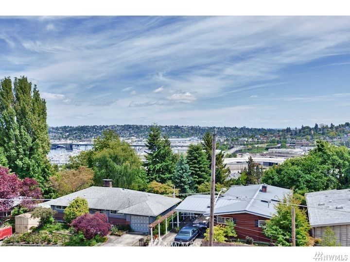 3601 24th Avenue W 402  Seattle WA 98199 photo