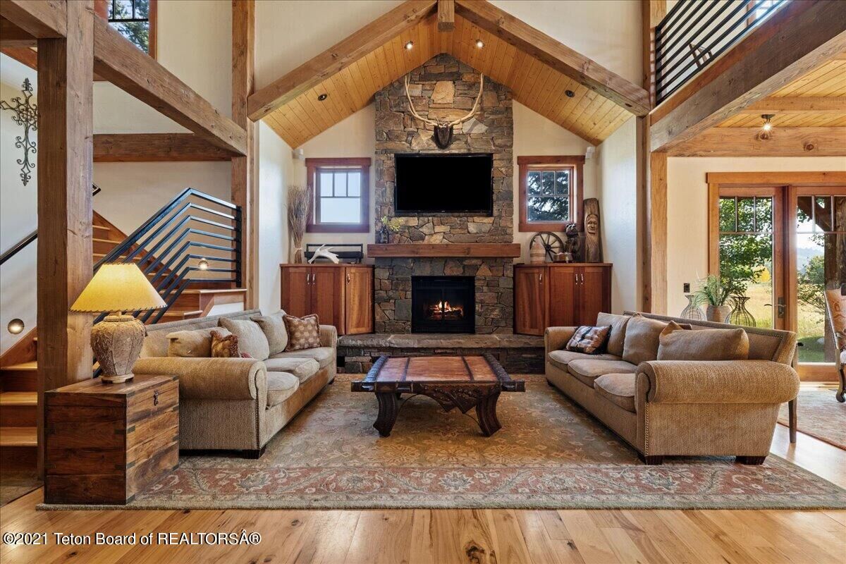 Property Photo:  7 Hastings Drive  ID 83455 