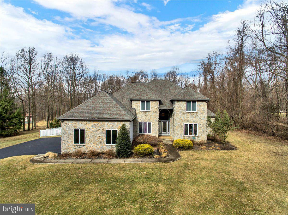 Property Photo: 248 W Ridge Road PA 17019