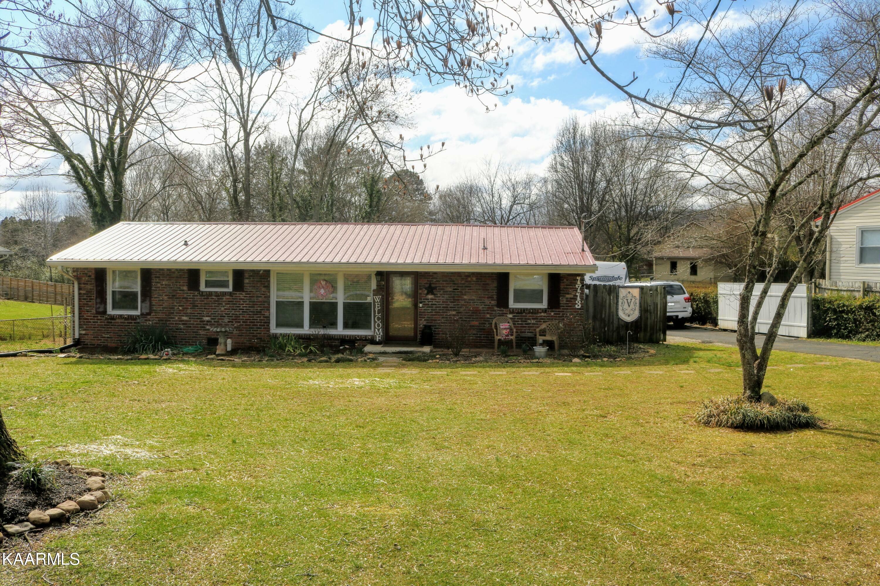 Property Photo:  1713 Wandering Rd  TN 37912 