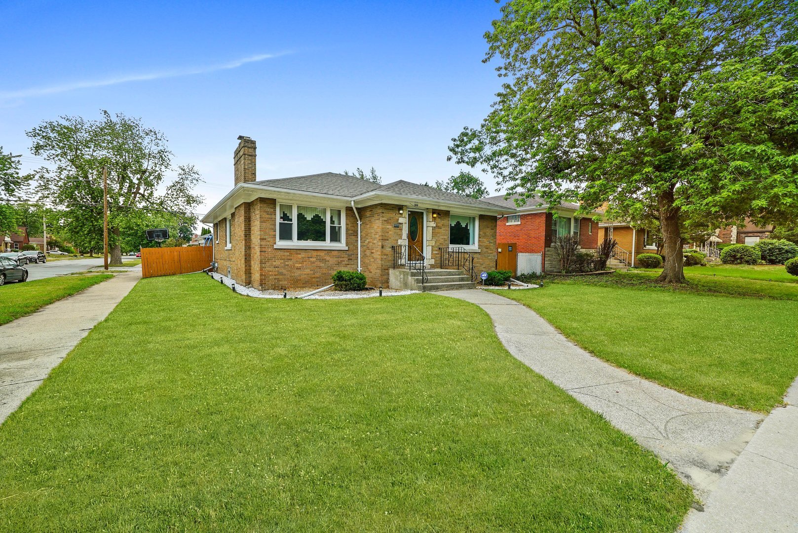 Property Photo: 1031 Wentworth Avenue IL 60409