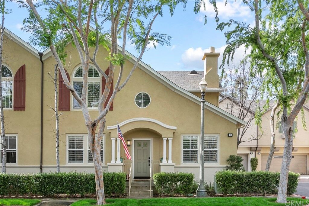 Property Photo:  11 Burlingame  CA 92602 