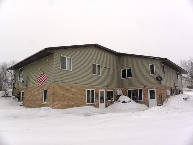 Property Photo: 204 Lake Avenue E MN 55748