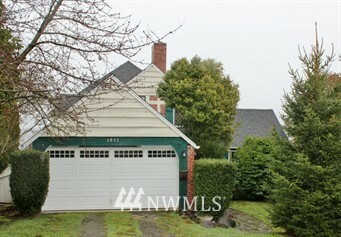 Property Photo:  6002 Princeton Avenue NE  WA 98115 