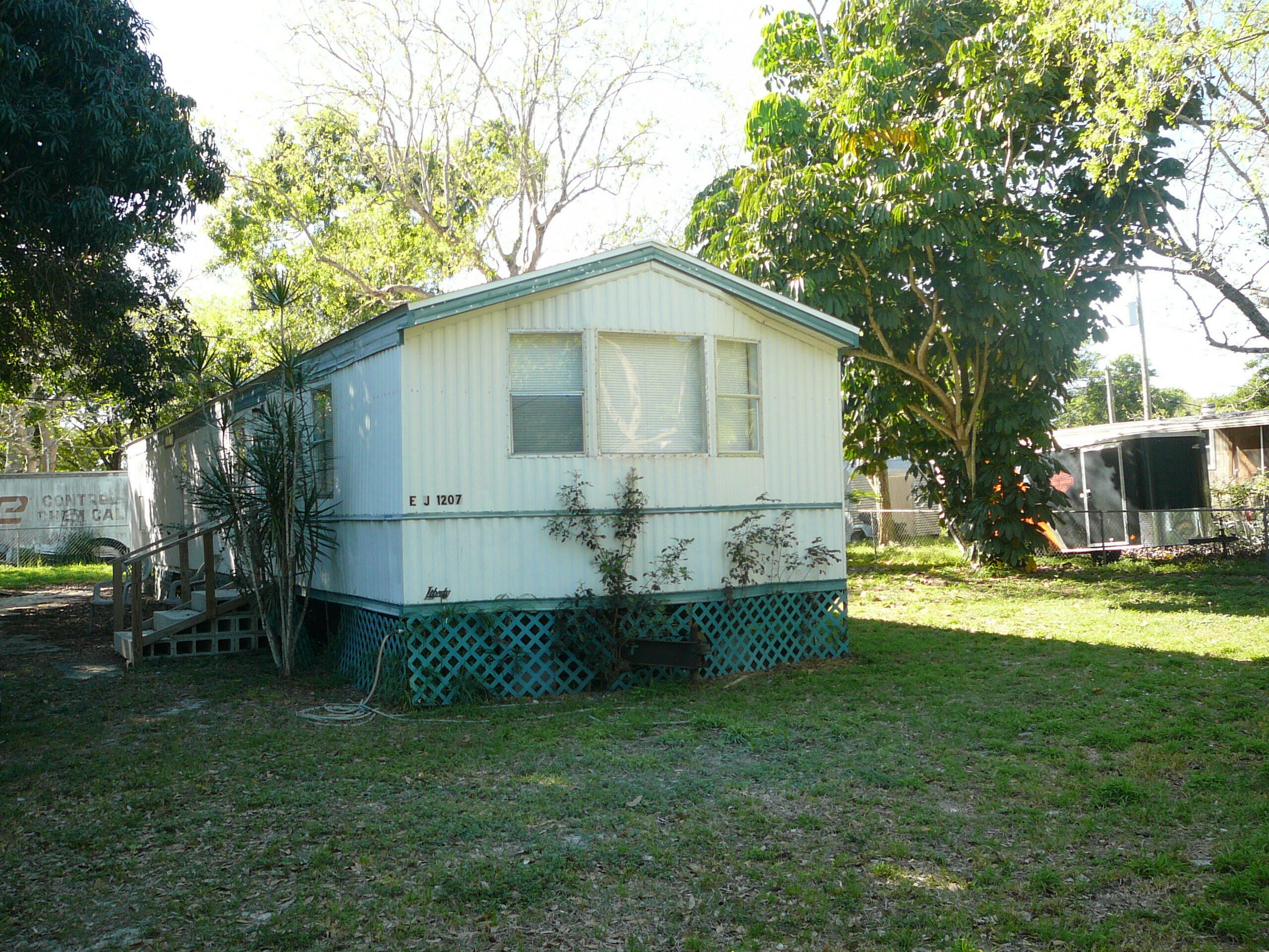 Property Photo:  1207 E Joy E Lane  FL 34950 