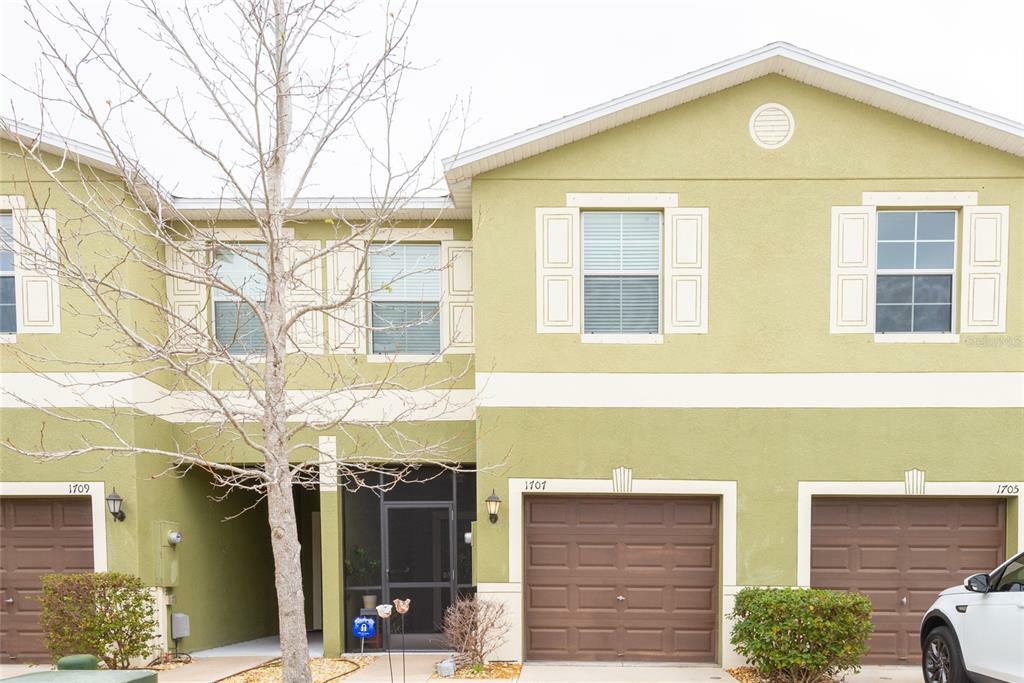 Property Photo:  1707 Ivory Goose Place  FL 33570 