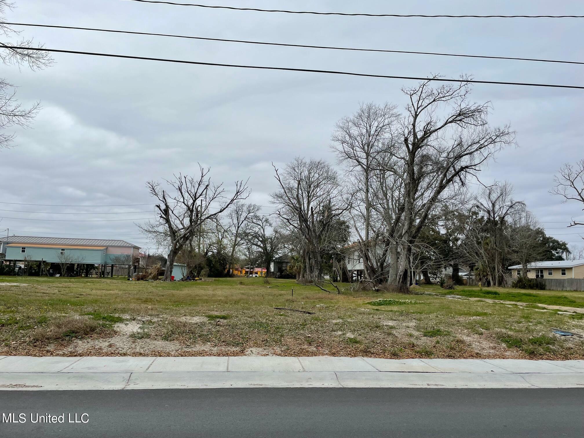 Property Photo:  177 Maple Street  MS 39530 