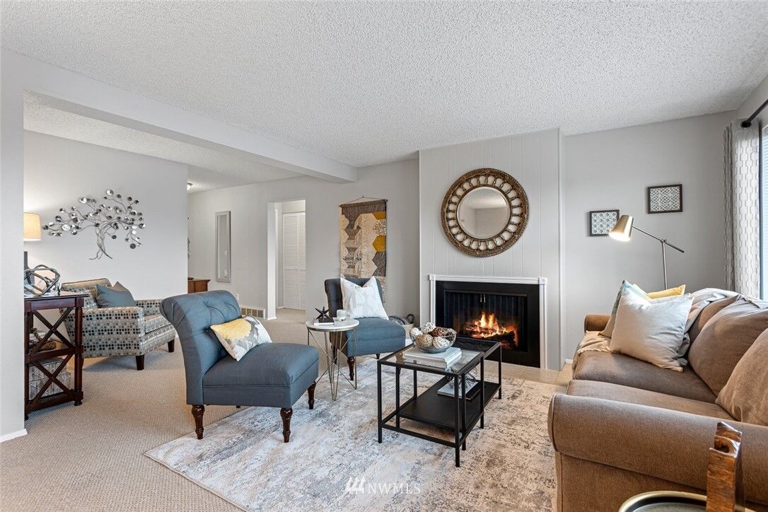 Property Photo:  10617 Glen Acres Drive S 10617  WA 98168 