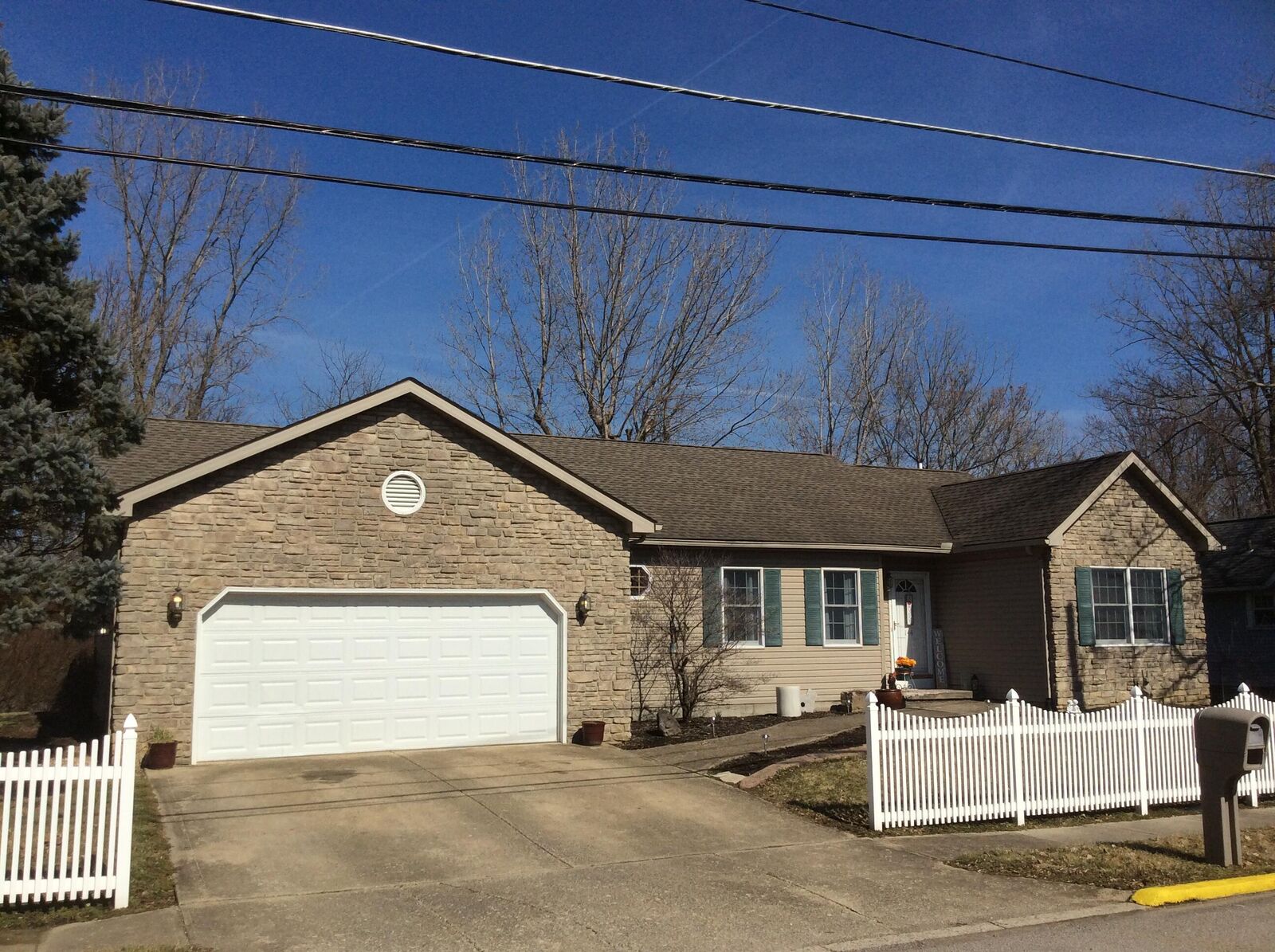 Property Photo: 144 Commerce Street OH 43137