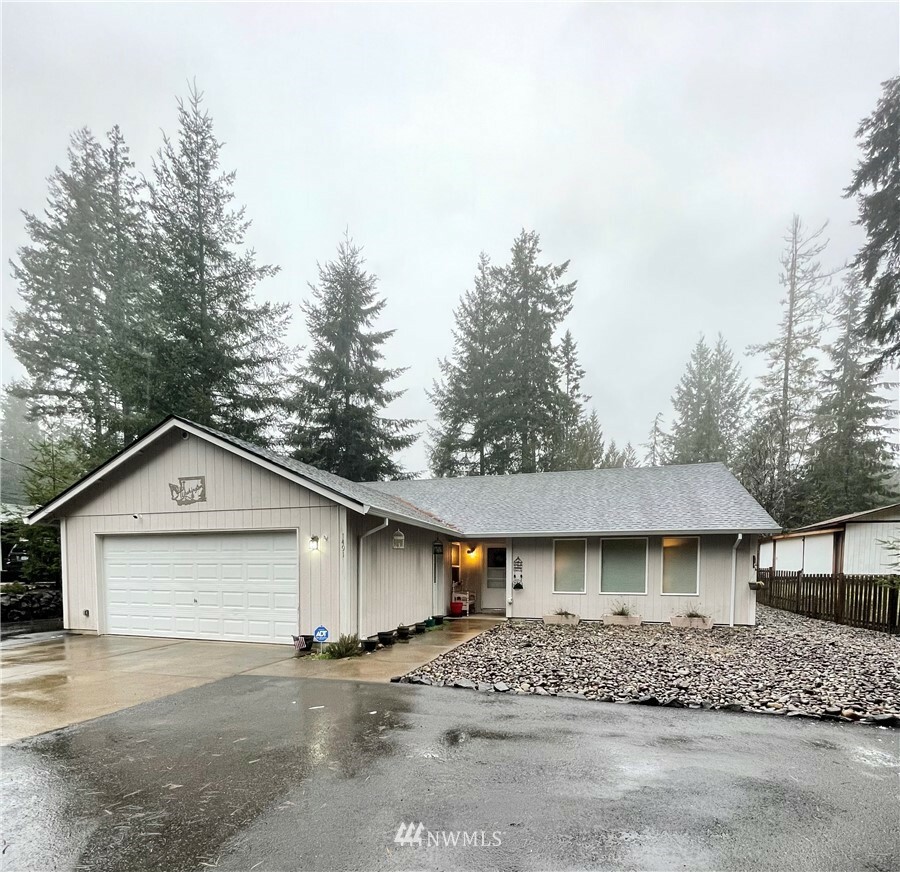 Property Photo:  1491 E Saint Andrews Drive N  WA 98584 