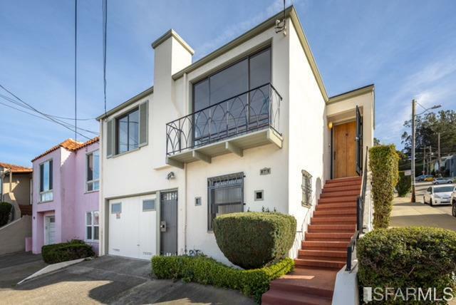 Property Photo:  645 Woolsey Street  CA 94134 