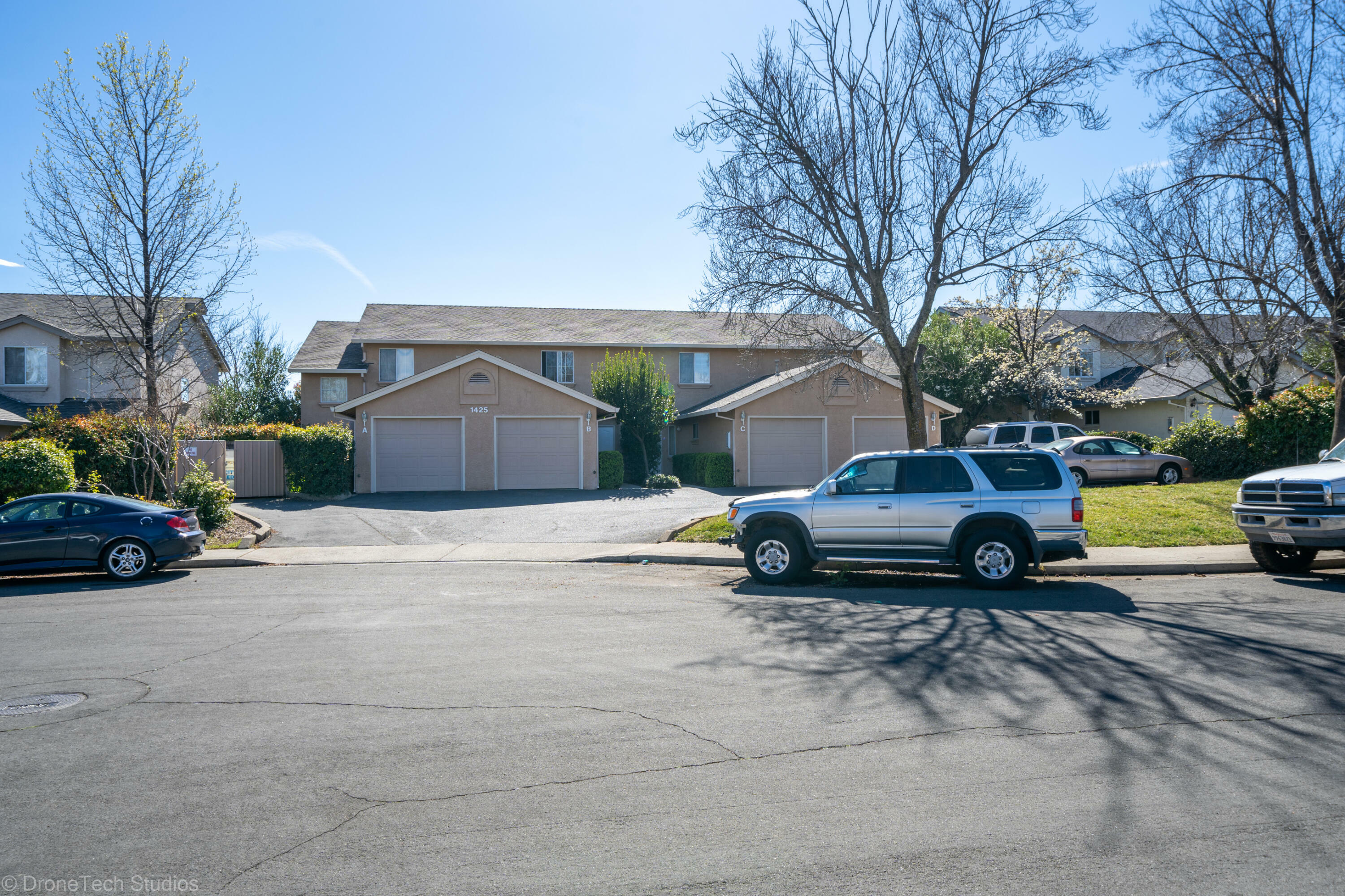 Property Photo:  1425 Serrano Pl  CA 96003 