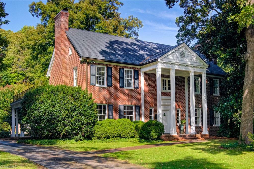 Property Photo:  2615 Country Club Road  NC 27104 