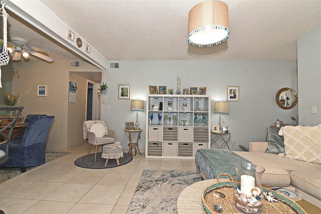 Property Photo:  3019 Antique Oaks Cir 127  FL 32792 