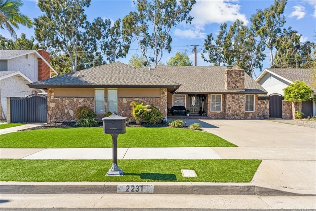 Property Photo:  2231 Belford Avenue  CA 92870 