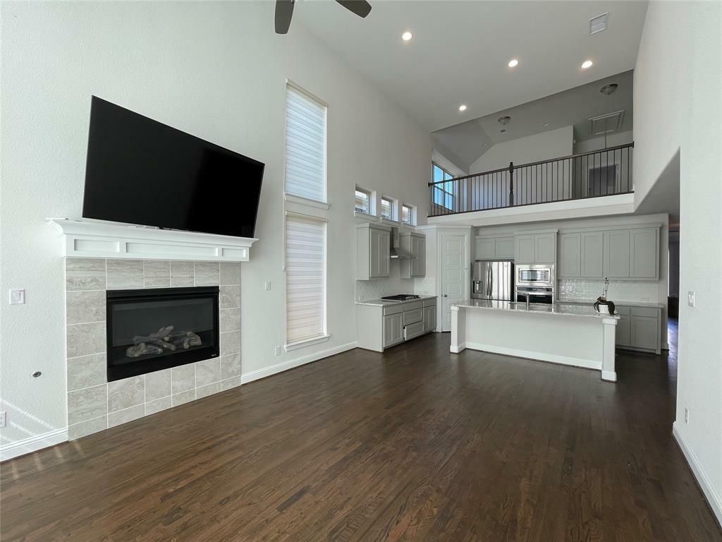 Property Photo:  8721 Paradise Drive  TX 75070 