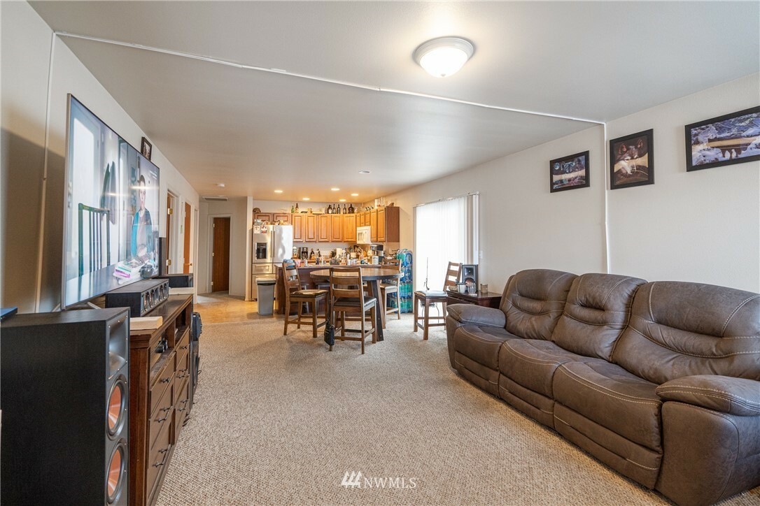 Property Photo:  1703 W Fern Drive  WA 98837 