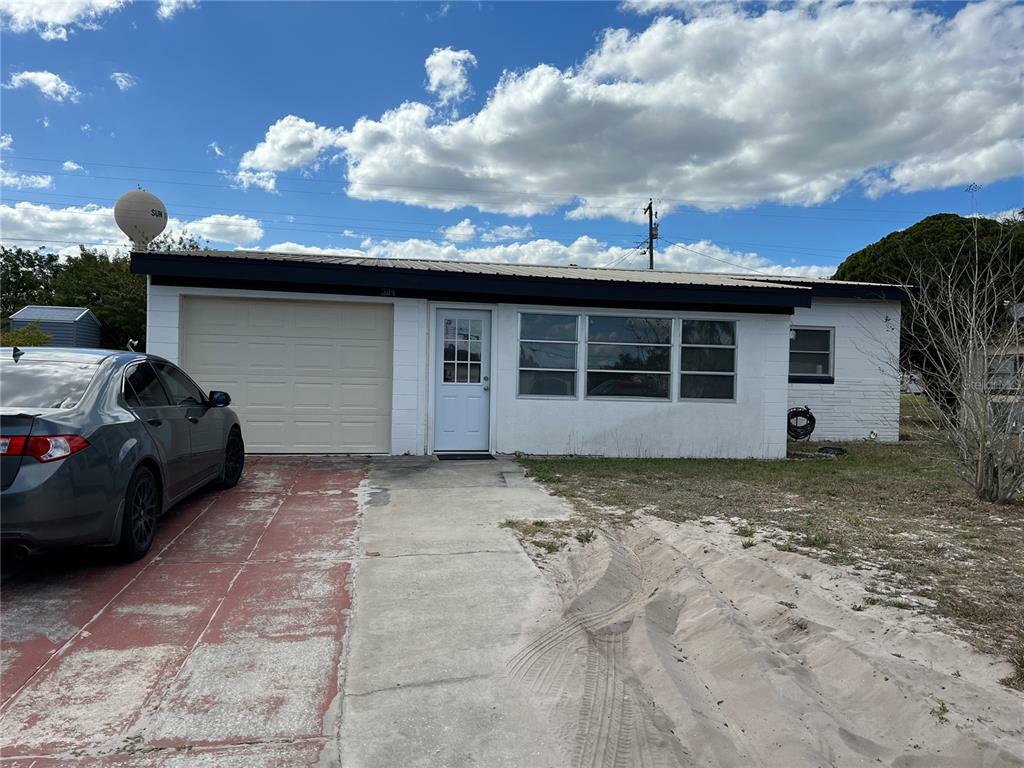 Property Photo:  304 Stanley Avenue  FL 33843 