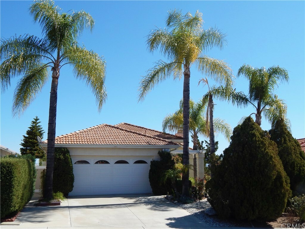 Property Photo:  25689 Palermo Court  CA 92563 