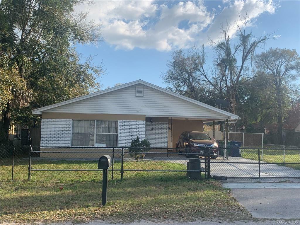 Property Photo:  1111 E Okaloosa Avenue  FL 33602 