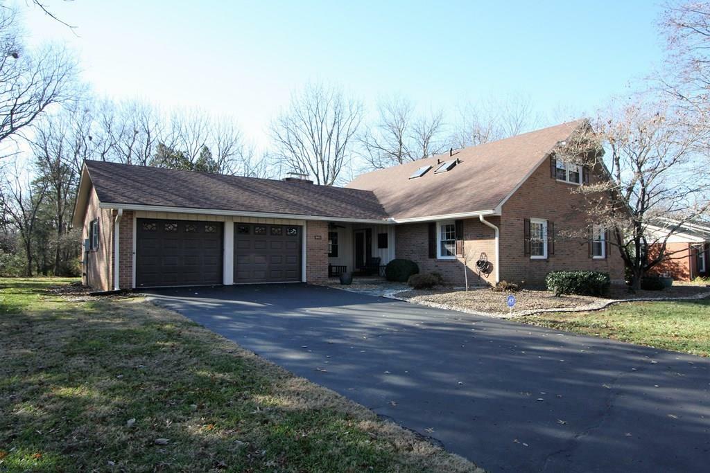 Property Photo:  645 Ridgecrest Way  KY 42104 