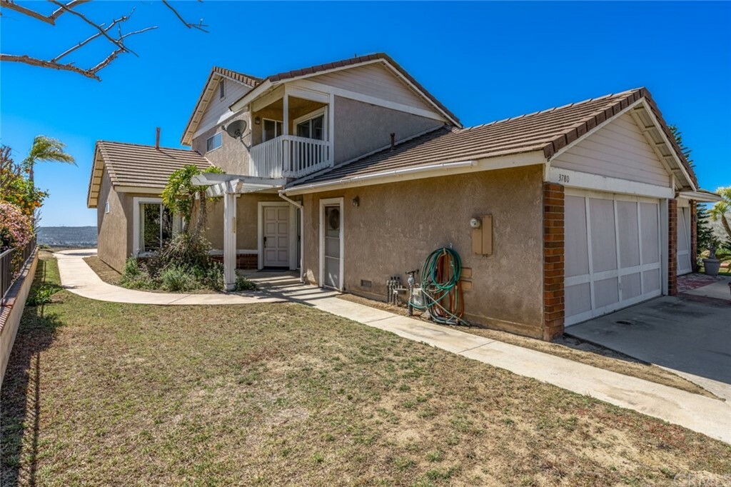 Property Photo:  3780 Vista Glen Circle  CA 92886 