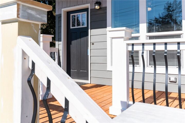 Property Photo: 626 Ocean View Drive WA 98277