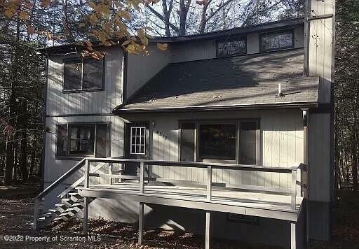 Property Photo:  87 N Fairway Drive  PA 18436 