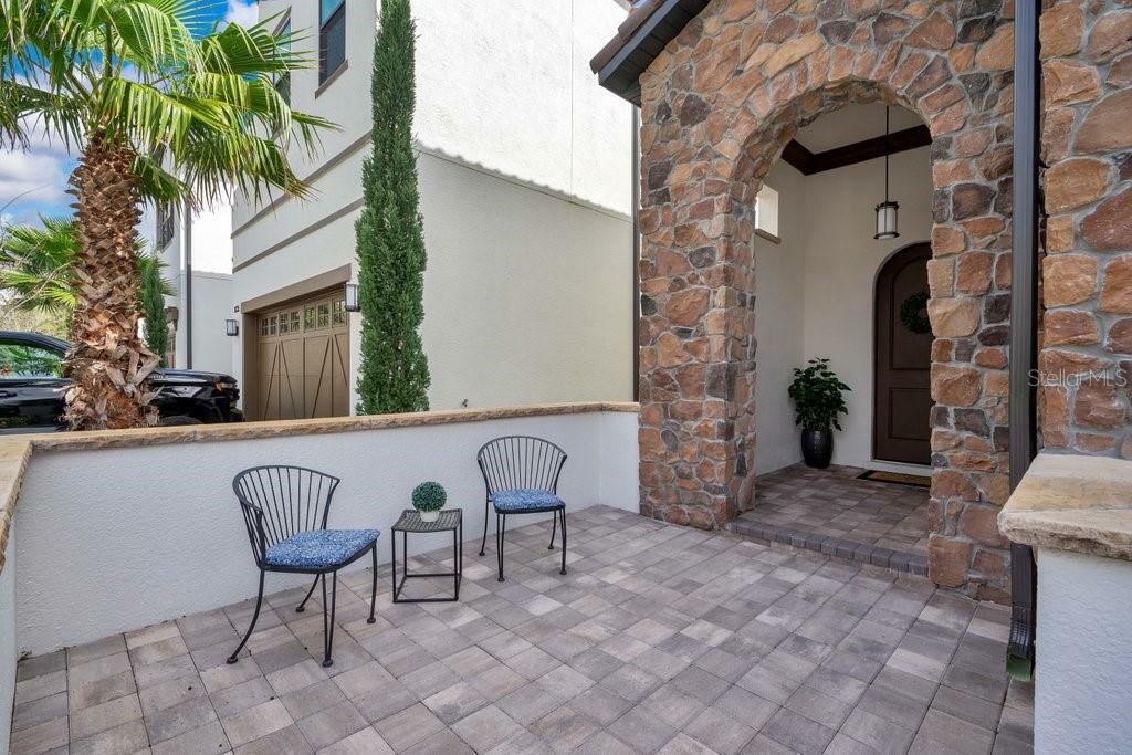 Property Photo: 8329 Via Vittoria Way FL 32819