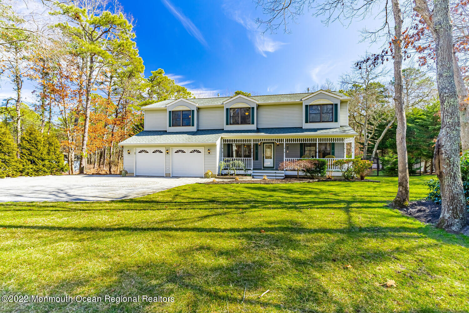 Property Photo:  16 Stagecoach Drive  NJ 08087 