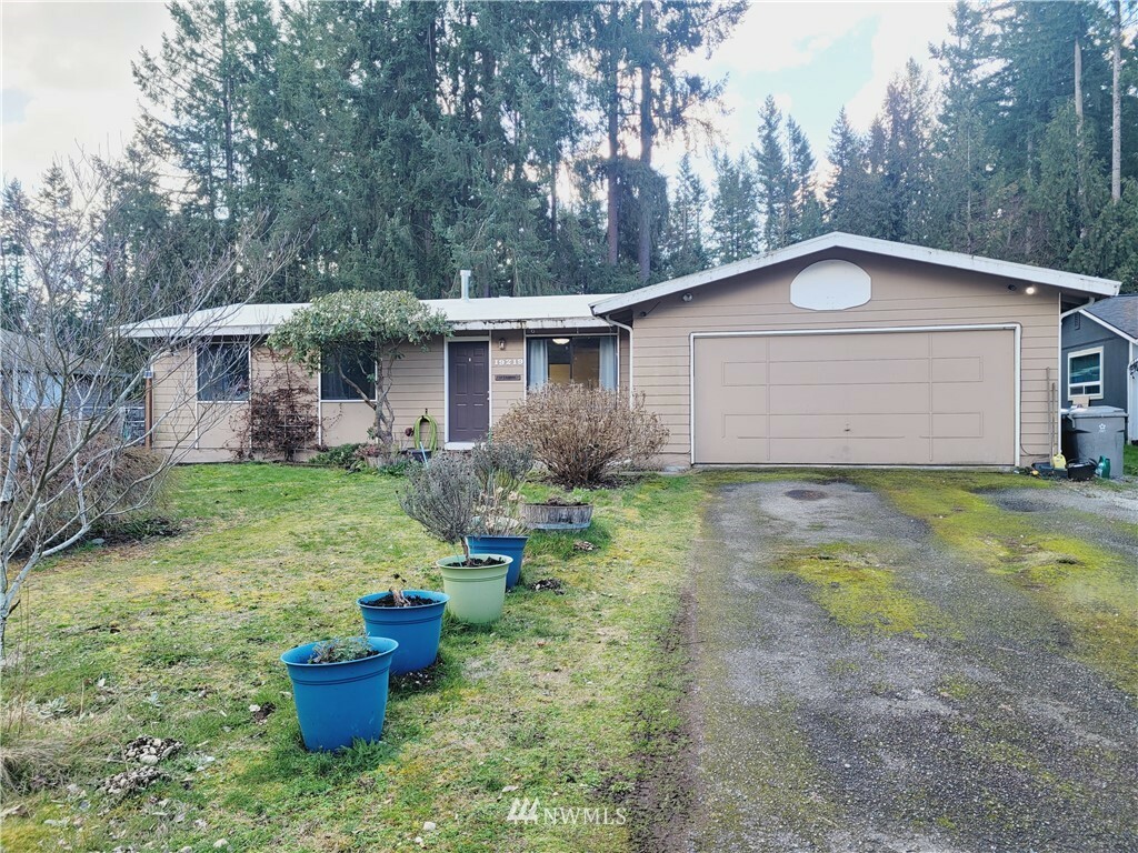 Property Photo:  19219 SE 242nd Place  WA 98042 