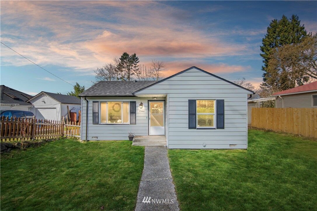 Property Photo:  7206 S 127th Street  WA 98178 