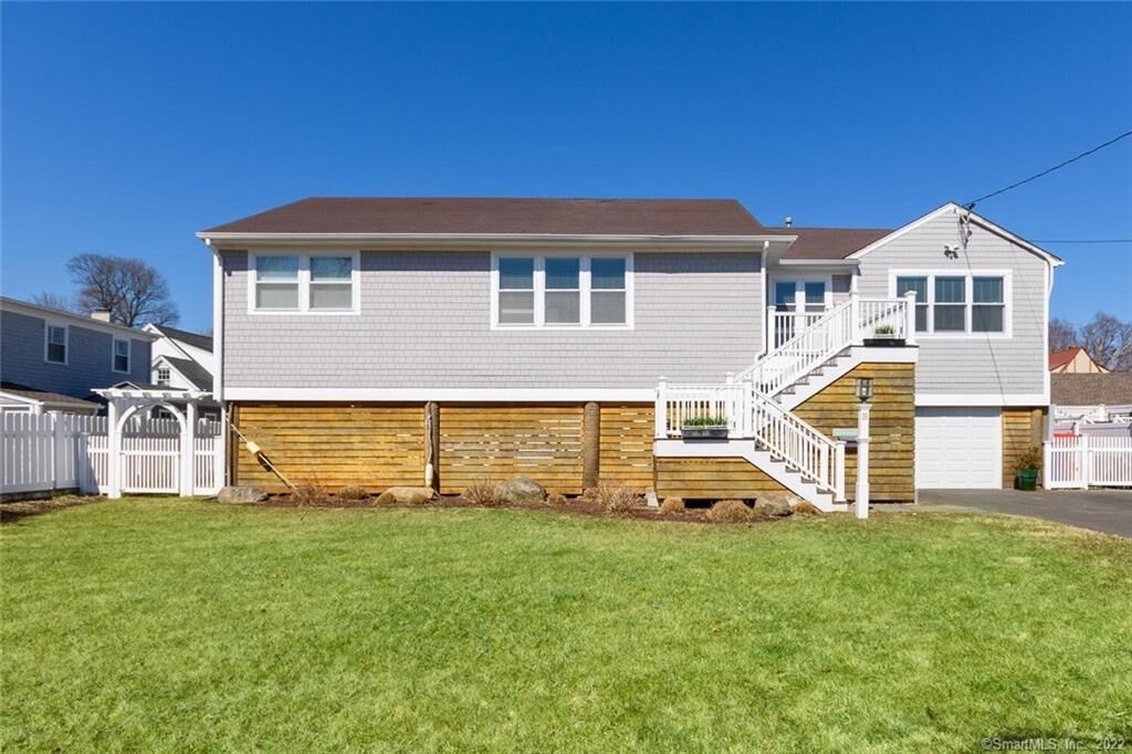 Property Photo:  39 Shorefront Park  CT 06854 