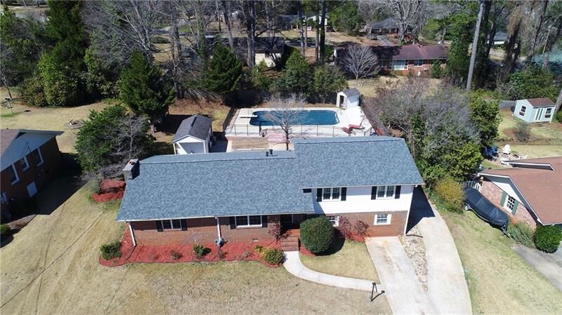 Property Photo:  221 Laramie Road  GA 30224 