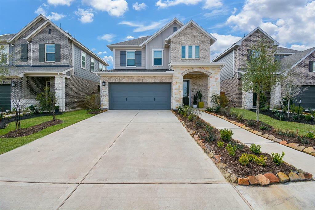 Property Photo: 10710 Bridgeport Path Court TX 77459