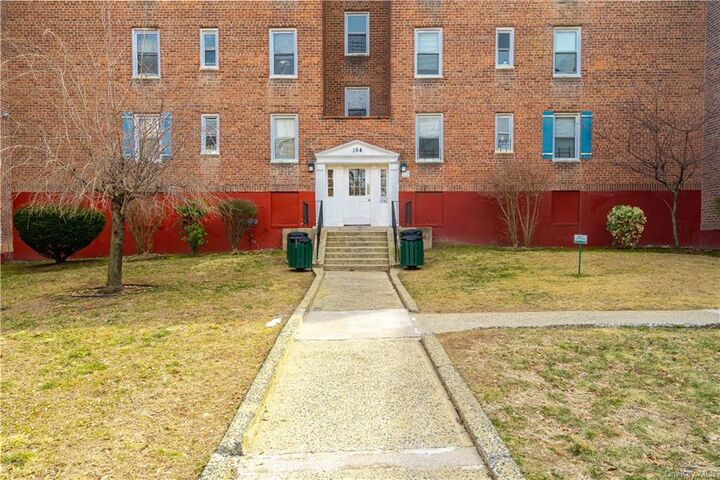 154 Ravine Avenue 2A  Yonkers NY 10701 photo