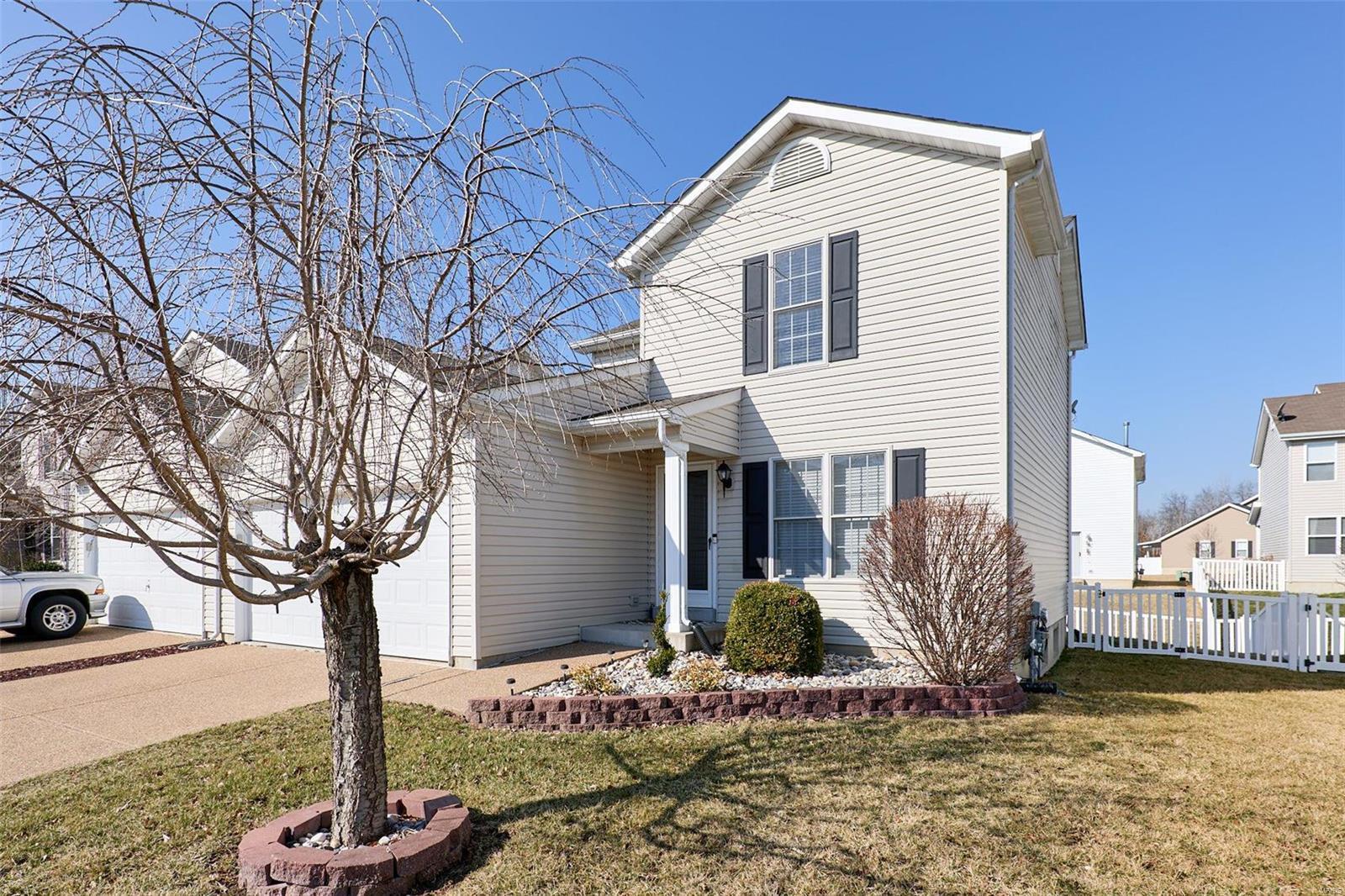 Property Photo:  805 Cadbury Drive  MO 63385 