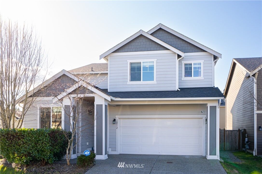 Property Photo: 18512 12th Avenue E WA 98387